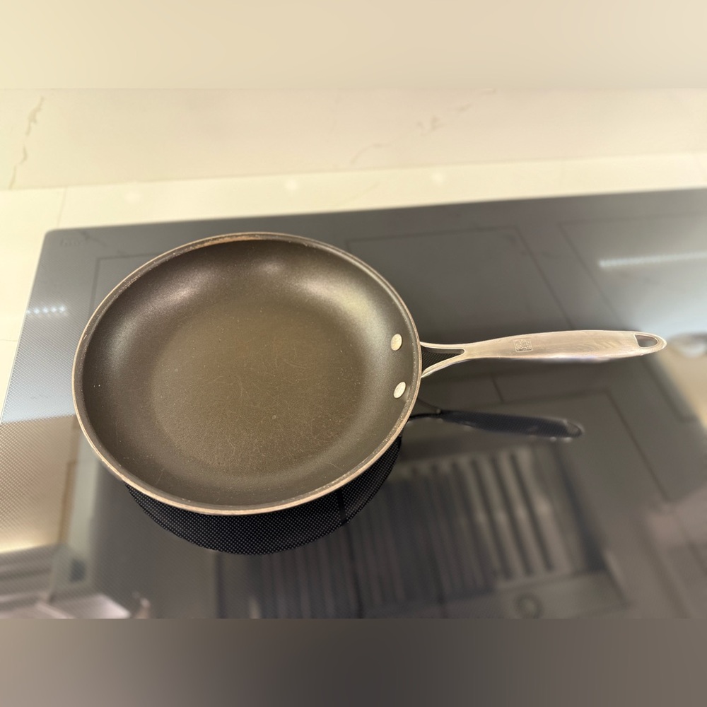 Zwilling Non-Stick Frying Pan with Silver Handle